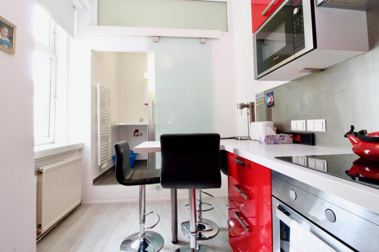 Bright Elegant Flat In Center Wien